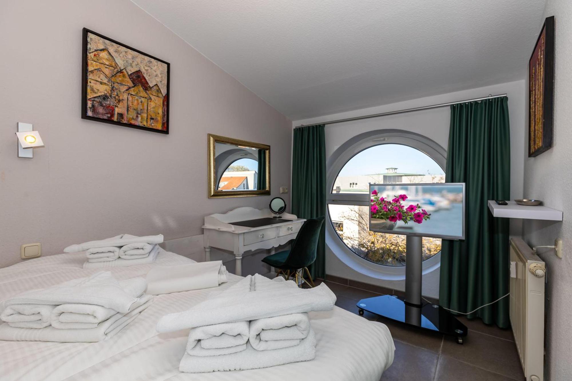 Yachthafenresidenz Apartman Ostseebad Kühlungsborn Kültér fotó